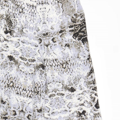 Womens UK Size 8 Boohoo Regular Fit  Grey Trousers