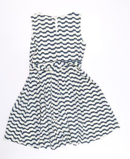 Aansari Womens Blue Geometric Polyester Fit & Flare Size L Round Neck Button