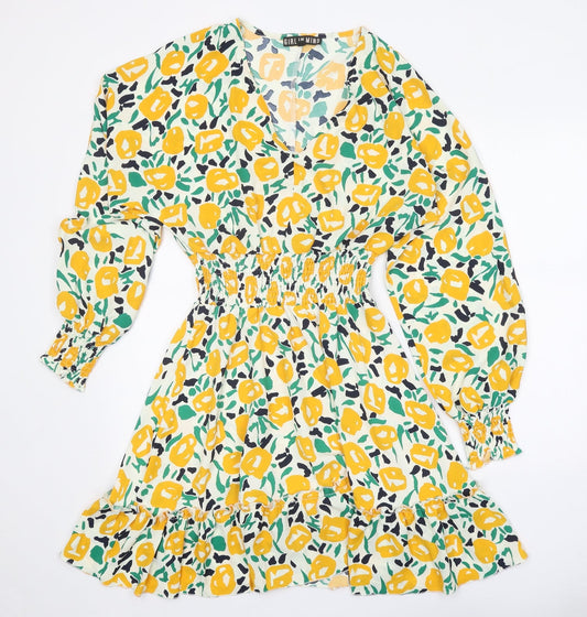 Girl in Mind Womens White Geometric Polyester Fit & Flare Size S V-Neck Pullover - Elastic Waist, Drop hem