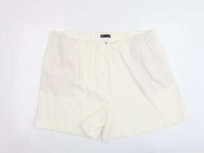 Marks and Spencer Womens Ivory Polyester Basic Shorts Size 24 L5 in Regular Pull On