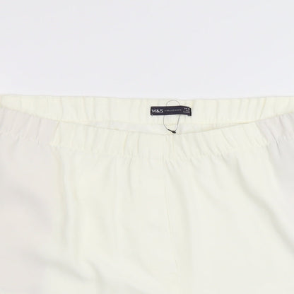 Marks and Spencer Womens Ivory Polyester Basic Shorts Size 24 L5 in Regular Pull On