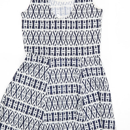 Divided Womens White Geometric Polyester Skater Dress Size 10 Scoop Neck Pullover