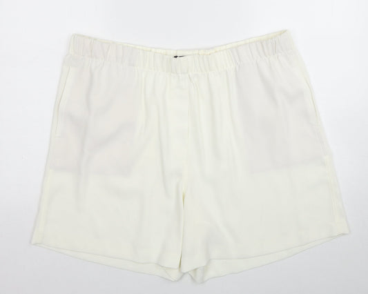 Marks and Spencer Womens White Polyester Basic Shorts Size 20 Regular Zip