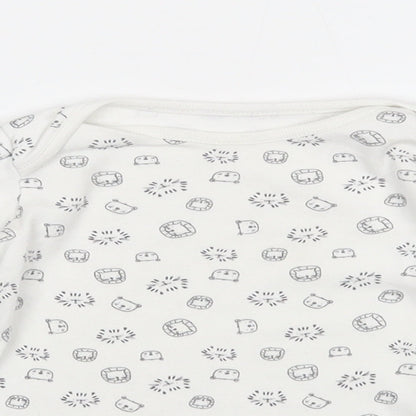 F&F Baby White Geometric Cotton Pullover T-Shirt Size 12-18 Months Boat Neck Pullover - Cute Animals Print