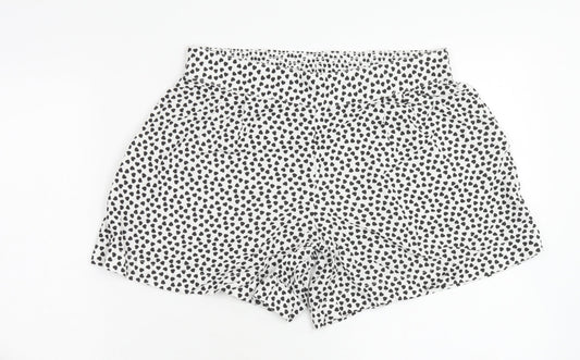 Papaya Womens White Geometric Viscose Bermuda Shorts Size 10 Regular Pull On - Heart Pattern