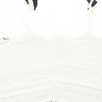 Papaya Womens White Geometric Viscose Basic Tank Size 18 Round Neck