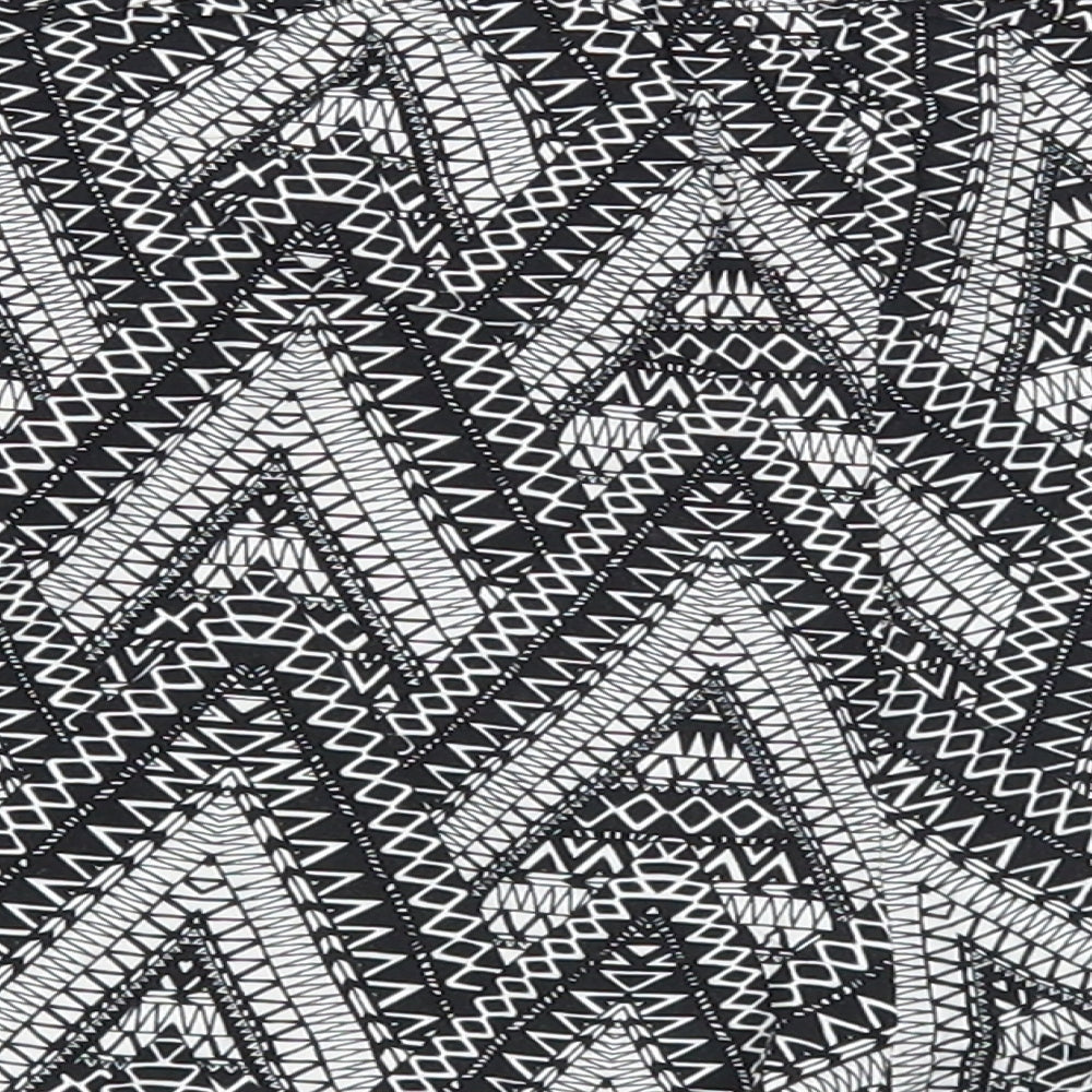 Divided Womens Black Geometric Viscose Basic Shorts Size 6 Regular Pull On - Waist 22 inches