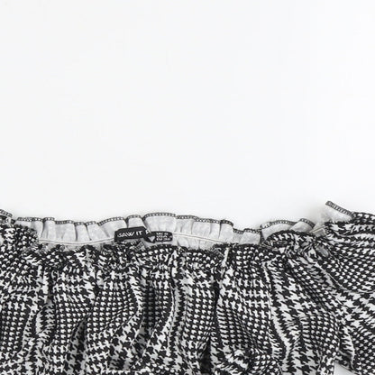 I SAW IT FIRST Womens Black Geometric Polyester Cropped Blouse Size 8 Off the Shoulder