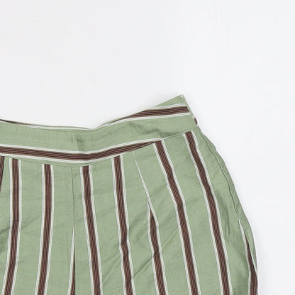 PRETTYLITTLETHING Womens Green Striped Viscose Culotte Shorts Size 8 L3 in Regular Zip