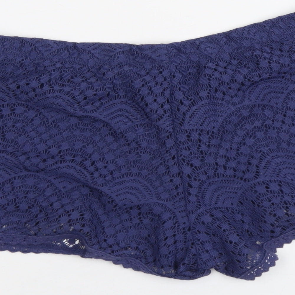 United Colors of Benetton Womens Blue Geometric Polyester Basic Shorts Size M L3 in Regular