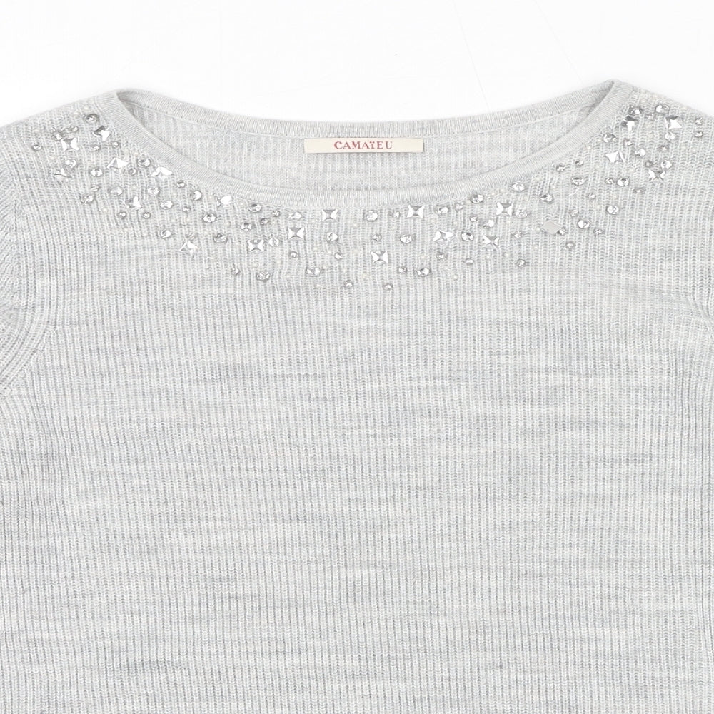 Close-up detail of Camaieu women’s grey round neck acrylic jumper, size S