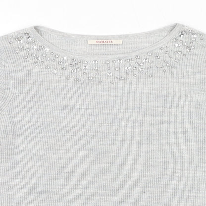 Close-up detail of Camaieu women’s grey round neck acrylic jumper, size S