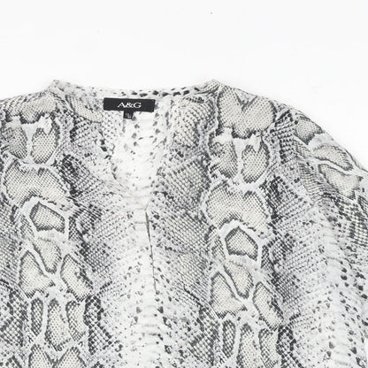 A&G Womens Grey Animal Print Polyester Basic Blouse Size 12 V-Neck