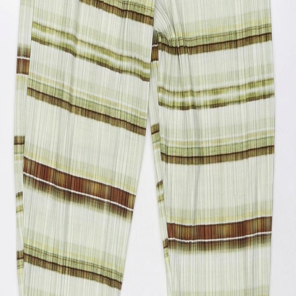 Womens UK Size 8 PRETTYLITTLETHING Regular Fit  Green Trousers