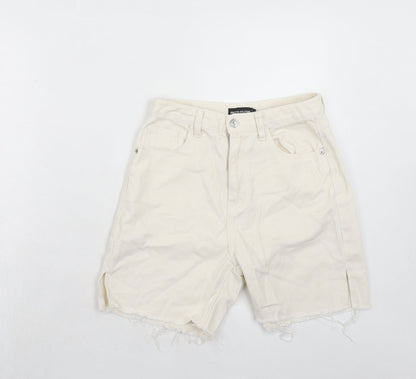 PRETTYLITTLETHING Womens Ivory Cotton Boyfriend Shorts Size 6 Regular Zip - Frayed Hem