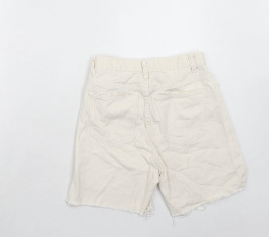 PRETTYLITTLETHING Womens Ivory Cotton Boyfriend Shorts Size 6 Regular Zip - Frayed Hem