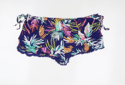 Marks and Spencer Womens Blue Geometric Viscose Hot Pants Shorts Size 22 Regular Pull On