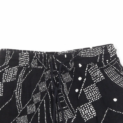 Milk & Honey Womens Black Geometric Viscose Hot Pants Shorts Size 8 Regular Drawstring - Crocheted Lace Trim