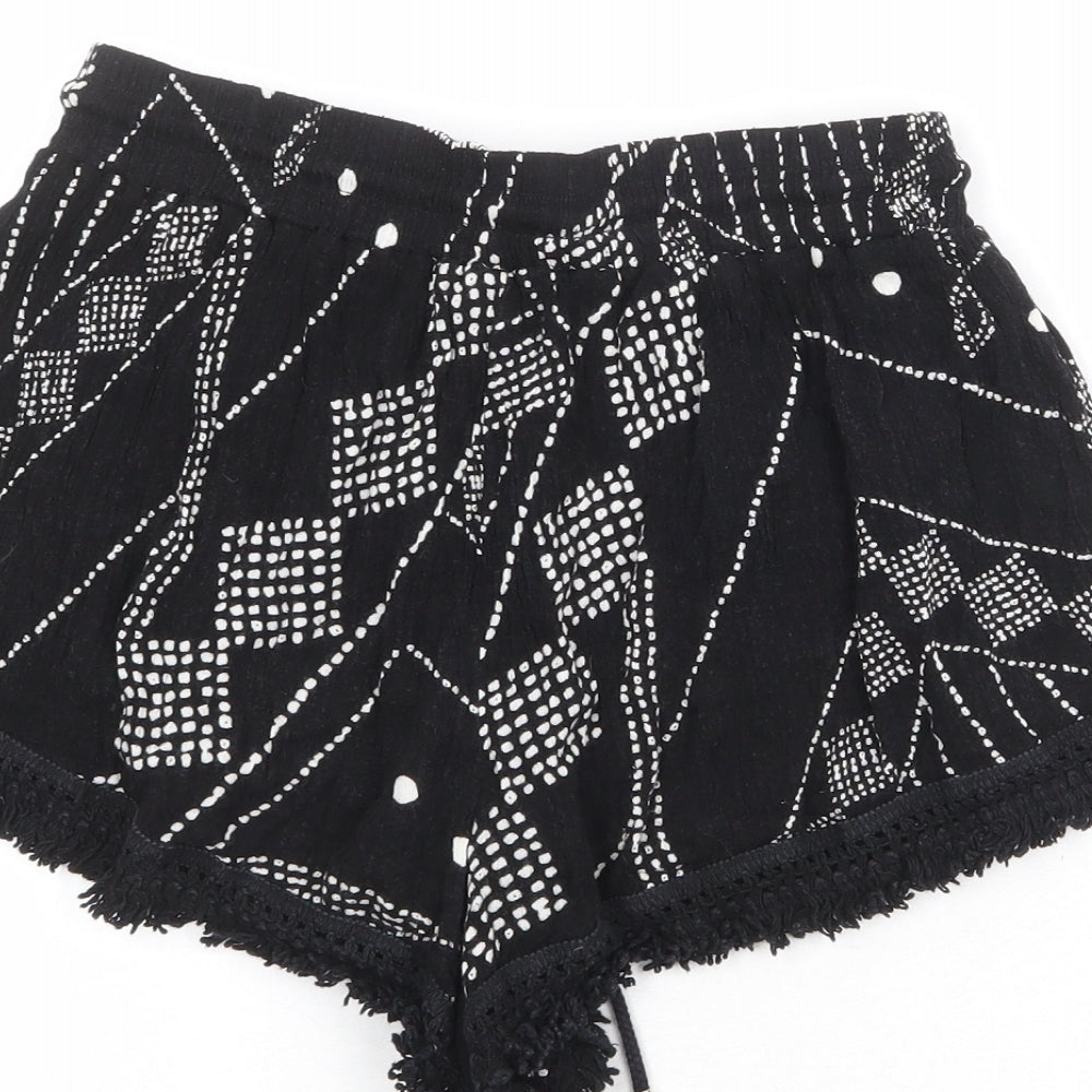 Milk & Honey Womens Black Geometric Viscose Hot Pants Shorts Size 8 Regular Drawstring - Crocheted Lace Trim