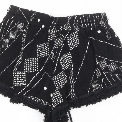 Milk & Honey Womens Black Geometric Viscose Hot Pants Shorts Size 8 Regular Drawstring - Crocheted Lace Trim