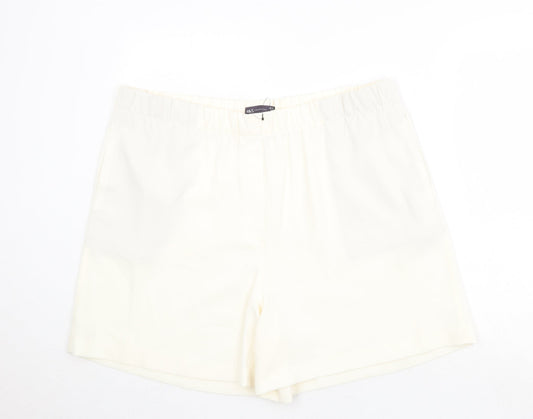 Marks and Spencer Womens Ivory Polyester Basic Shorts Size 20 Regular Pull On