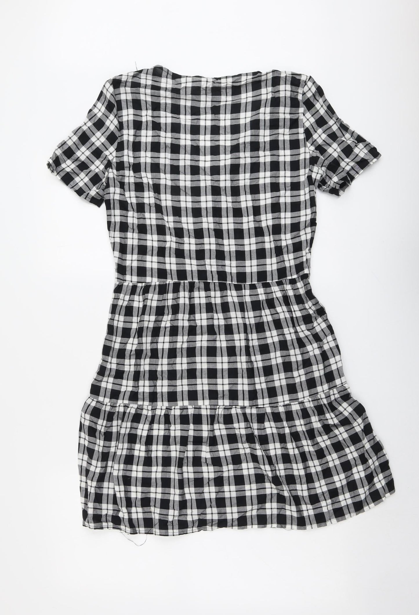 H&M Womens Black Plaid Viscose A-Line Size 6 V-Neck Button - Tiered
