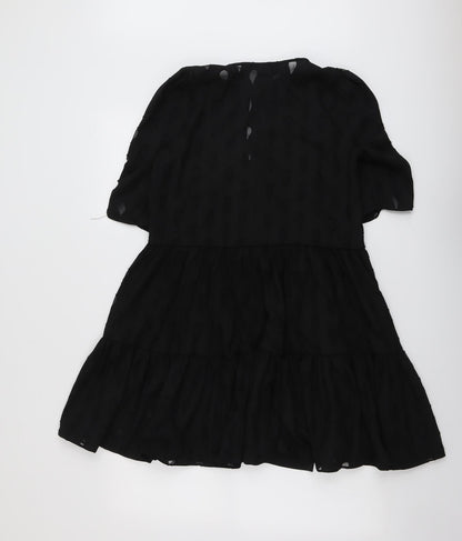 H&M Womens Black Geometric Polyester Trapeze & Swing Size 6 Round Neck Button