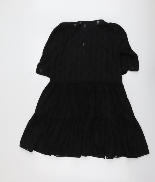 H&M Womens Black Geometric Polyester Trapeze & Swing Size 6 Round Neck Button
