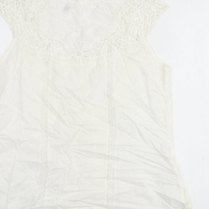 Lakeland Womens White Polyester Basic Blouse Size 14 Round Neck