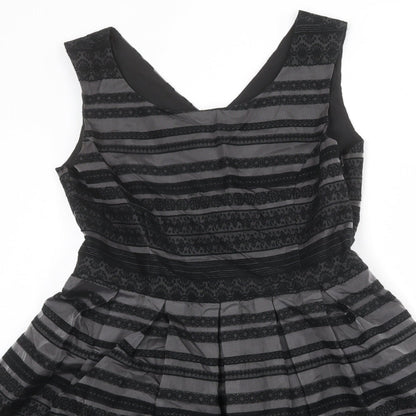 Yumi Womens Grey Striped Acrylic Fit & Flare Size 12 Scoop Neck Pullover