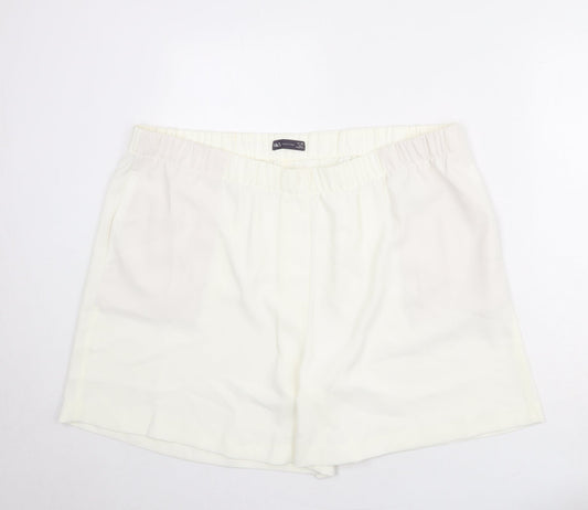 Marks and Spencer Womens Ivory Polyester Basic Shorts Size 24 Regular Pull On