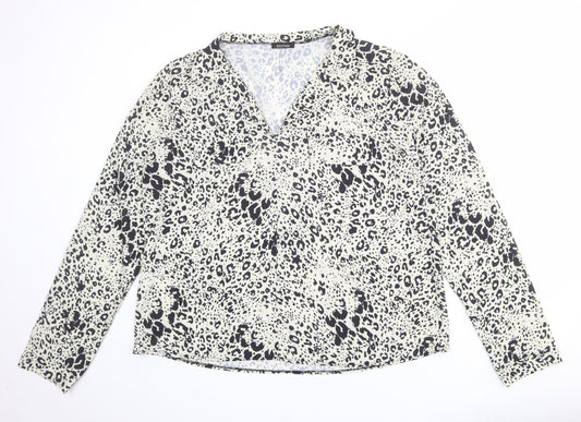 Boohoo Womens Ivory Animal Print Polyester Basic Blouse Size 16 Collared