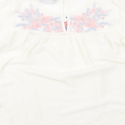 Womens UK Size 6 Dorothy Perkins Ivory Basic Blouse