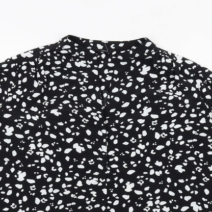 M&Co Womens Black Geometric Polyester Basic Button-Up Size 12 Round Neck