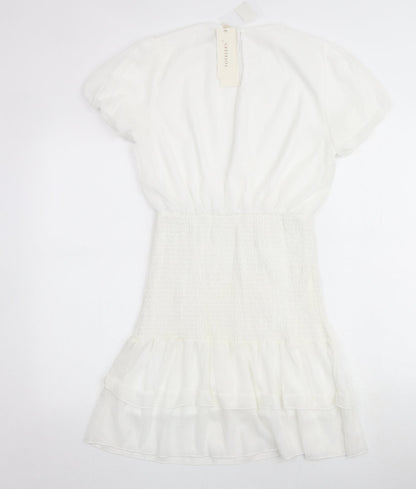 Voyelles Womens White Polyester Mini Size M Round Neck Button