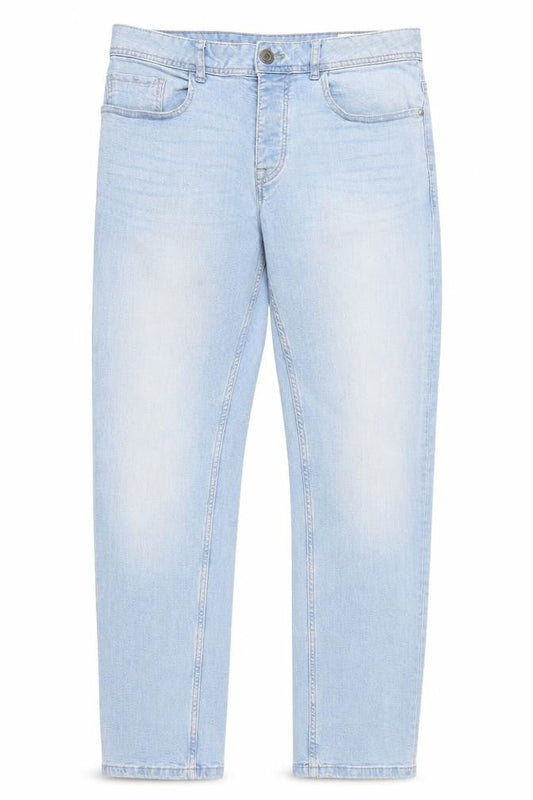 Front view of Denim & Co. men’s blue cotton straight jeans, size 32, in, 30-inch leg regular zip