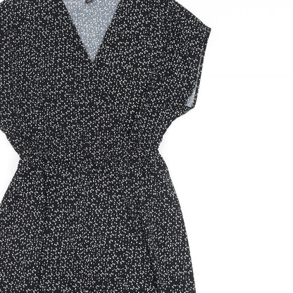 Uniqlo Womens Black Geometric Polyester A-Line Size XS V-Neck Pullover