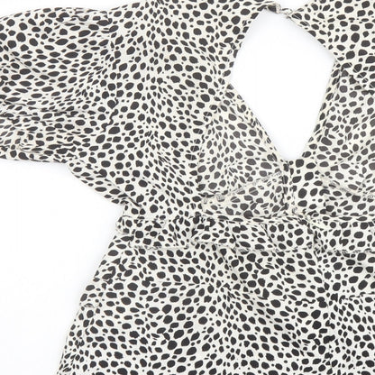 Boohoo Womens Beige Animal Print Polyester Basic Blouse Size 6 V-Neck