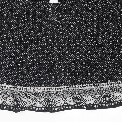 Divided by H&M Womens Black Geometric Viscose Basic Blouse Size 12 Round Neck