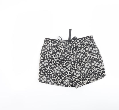 H&M Womens Black Floral Cotton Basic Shorts Size 6 L3 in Regular Zip