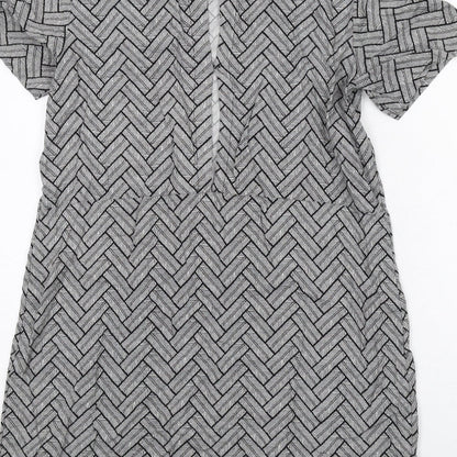 H&M Womens Grey Geometric Viscose Shift Size 12 Round Neck Button