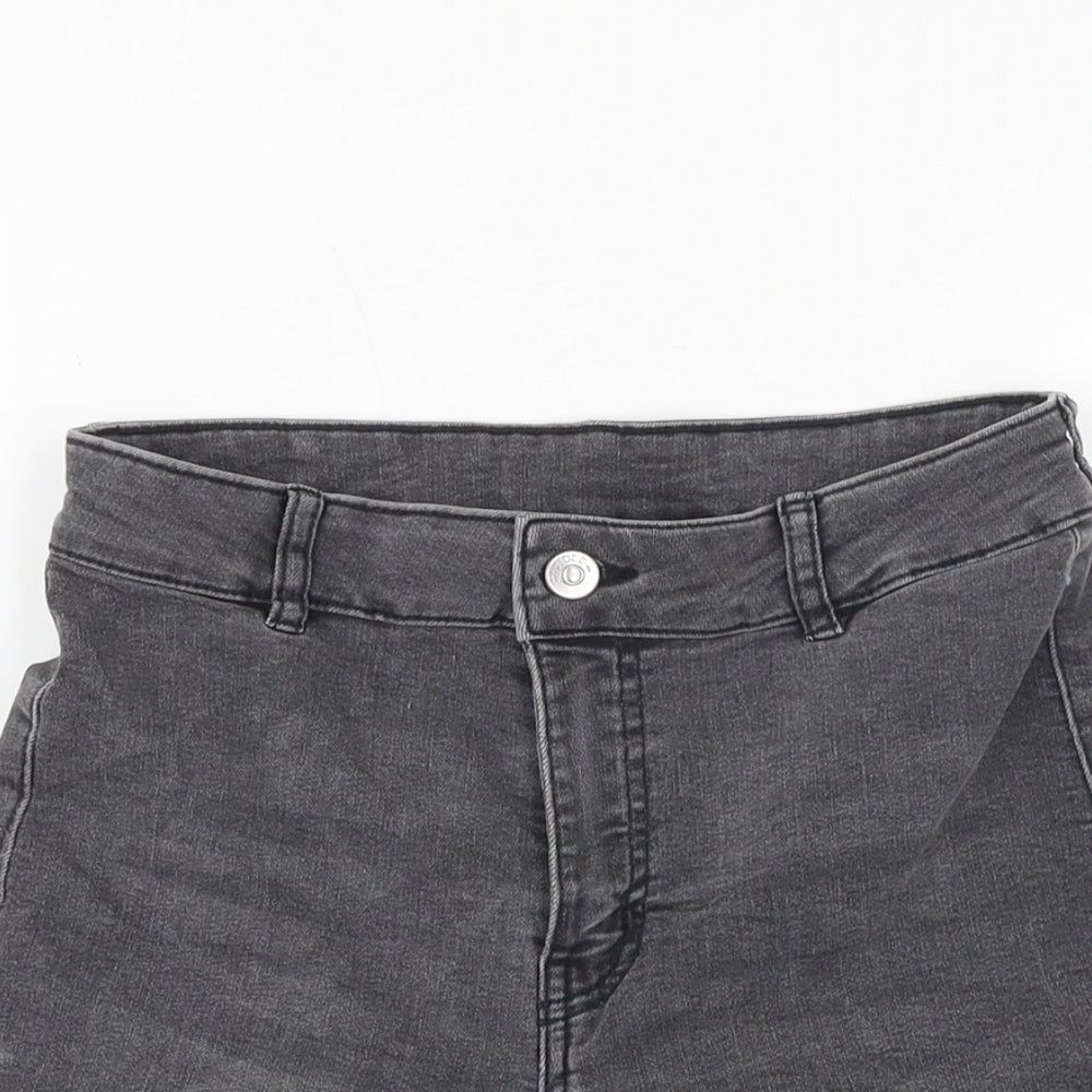 H&M Womens Grey Cotton Boyfriend Shorts Size 8 L3 in Regular Zip