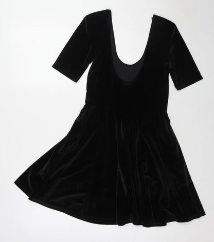 Kimchi Blue Womens Black Polyester A-Line Size M Scoop Neck Pullover