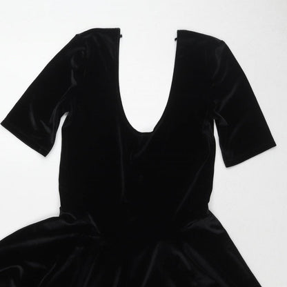 Kimchi Blue Womens Black Polyester A-Line Size M Scoop Neck Pullover
