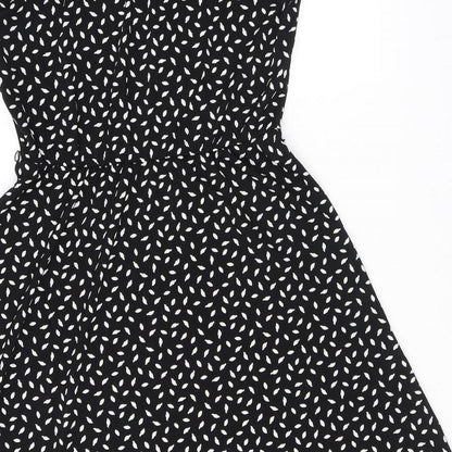 H&M Womens Black Geometric Polyester A-Line Size M V-Neck Pullover