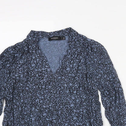 Soaked in Luxury Womens Blue Geometric Viscose Basic Blouse Size XS V-Neck