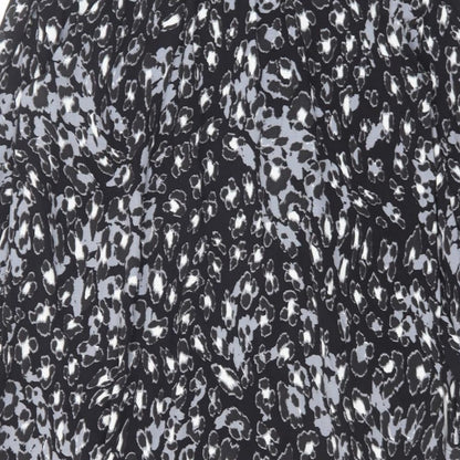 Marks and Spencer Womens Black Geometric Viscose Shift Size 14 V-Neck Pullover