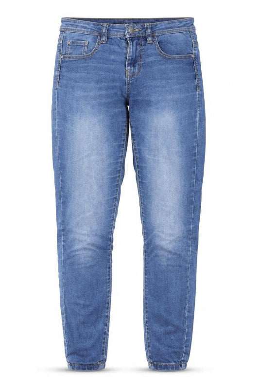 Front view of Denim & Co. women’s blue cotton tapered jeans, size UK 28, in, 27-inch leg regular zip