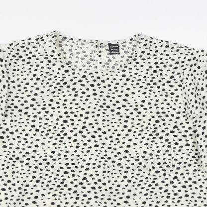 Gomorn Womens White Geometric Polyester Basic T-Shirt Size XL Round Neck