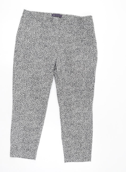 Womens UK Size 14 Marks and Spencer Regular Fit Carrot White Trousers
